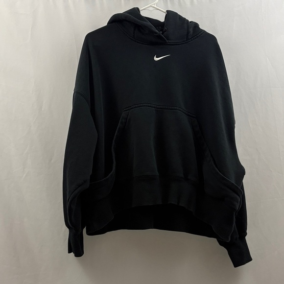 Nike Tops - Nike Women’s Cropped Hoodie Size Medium Black Center Swoosh